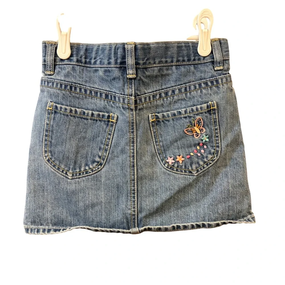 OshKosh VTG Girls Blue Denim Butterfly Embroidered Mini Skirt Size 8 Medium Wash
